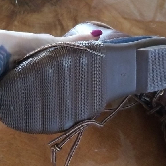 Yokids size 4 winter boots. - Picture 4 of 5